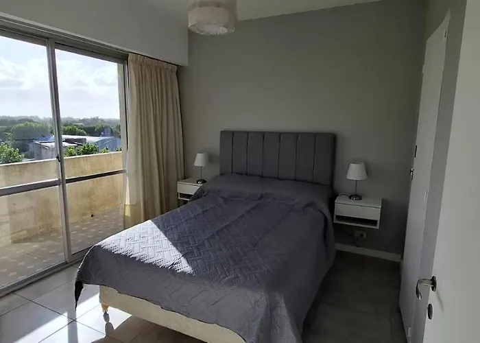 Departamento De 3 Ambientes Con Cochera